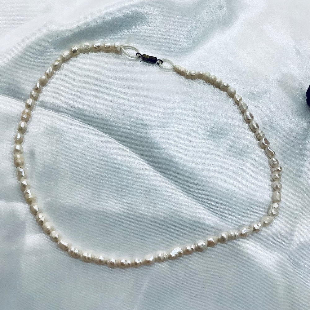 Elegant Freshwater Pearl Chocker Necklace